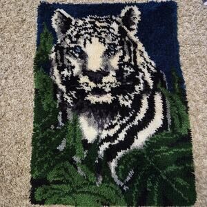 Vintage 70s cross Stitch Like Hook Latch Shag Wall Hanging Tapestry White Tiger